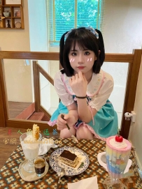 小涵 158.45.B.19歲  #水靈甜美類型哦 非常的清純