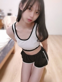 #新竹  靜怡 155cm 小C 40kg 18歲  #幼齒高中妹經濟短缺，