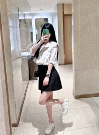 臺中  恩雅  162  46  C+ 21歲   簡介：纖細美腿小妹妹