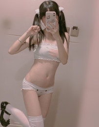 🔴小斐 160cm 45 C 18歲  🔴#新妹兼職 甜美清純的粉嫩少女