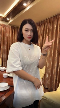 林林  160-45-C-35歲  花樣招式多 鮑魚又濕又緊實 無異味