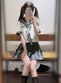 #高雄  小麥 156cm/42kg/Ccup/19歲  可愛妖嬈 會主動爬在你的身體上