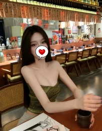 #新竹  甯薇😘 163-F-46-24歲  渾圓飽滿的F奶 臉蛋甜美巴掌小臉