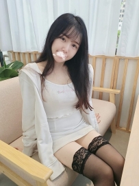 卷卷 160.C.46.21歲    甜美可愛，皮膚白白嫩嫩