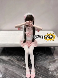 #臺北    #幼齒蘿莉——小不點💕  三圍：150.B奶.40kg.18歲