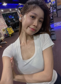健美女生 #高雄 羅娜 166.47.D.25y
