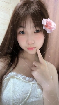 瑄瑄    ❤️‍🩹 外貌：  膚白甜美大眼睛  標準C奶  小穴粉嫩緊實