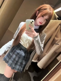 小雯   158/46/C/19歲  💗清純肉體 乳頭蜜穴都是粉紅色的 奶子Q彈