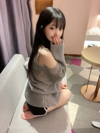 怡景 158cm 43kg Ccup 19歲  學生妹 妖嬈身姿 身材辣辣的