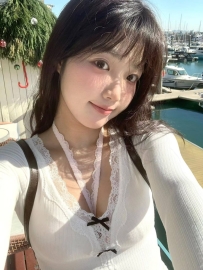 🎄🎄阿妹 158.D.46.24y  行政小助理，風騷時尚！很有女人味的一個女人，
