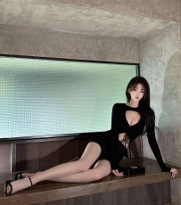 西蜜 170cm/48kg/D奶/24歲 #T台模特 甜美正妹 微微一笑