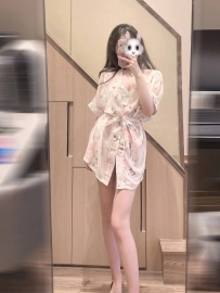 柔茵 164cm 49kg B+cup 28歲  美女代書，身材高挑比例完美