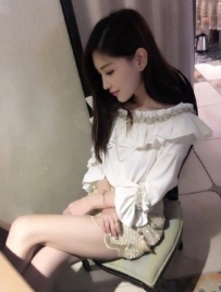 #台中 小珍 160cm.C奶.46kg.27歲 #咖啡店老闆娘