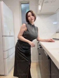 精品專屬～台中 雅芝 164/52/37 D 短髮氣質熟女曲線美