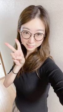 #反差教師   安娜  160/46/C/27歲  讓你體驗征服的快感