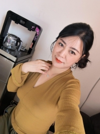 波波 164cm  50kg Ccup 35歲  #技術流派 長相不錯 皮膚很好