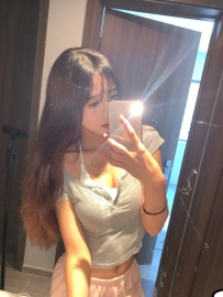 #臺北  婭兒 160cm D奶 23歲  活潑大方，熱情似火！  婭兒，一個充滿活力與魅力的美女