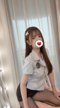 樂樂  162.D.23歲    💧簡介：服務內容  舌吻  無套吹  舔鮑 69