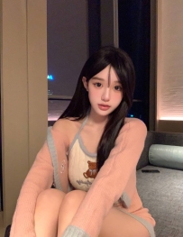 思思 162.E.47kg.22歲  超高顔值正妹 可愛女友fu