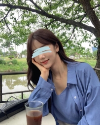 臺中 🌹 曼書 168.D.49kg.26歲  💼 OL輕熟女氣質