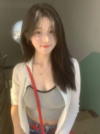 【卿夏同學｜166cm／E奶／47kg／21歲】 #大三校花  #高挑+超辣身材