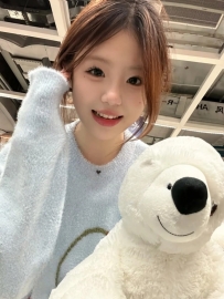 嘟嘟  157cm.B+.40.19歲  #學生妹兼職個性比較內向的可愛妹妹