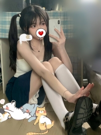 新妹嘗鮮 嫩鮑乾淨 水多 無異味💦 糖寶 158.B+奶.19歲.46kg