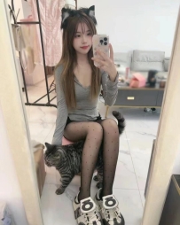 貓貓  158/44/C/21歲