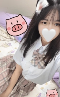 晴天｜158/43/C/19歲  大一新生 剛滿十九歲