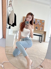 小米 166.47.C+.26歲   陽光亮麗氣質美女 水嫩光滑的肌膚