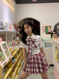 依珞 158.45.C.19歲  #年僅19歲的可愛小隻馬 嬌小又輕盈