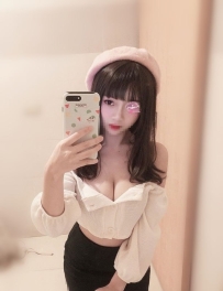 涵涵 158-D-45-22歲  高顏值S身材皮膚雪白個性溫柔可愛超有女友Fu