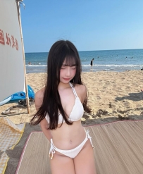 茶茶 159cm.43kg.Ccup.23歲 📝  嬌小 清純小騷貨