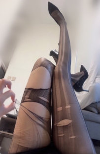 #台中  薇妮170cm 46kg D奶 26歲  🥰近期會玩主動身材棒