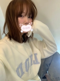 #台中  小潔  160cm  46kg  B+奶  22歲  聽話乖巧，一語不發也讓你心生欲望