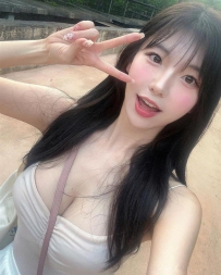 綿綿 163.D.47.23歲    顏值高配＋身材辣妹等級🔞