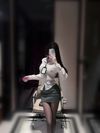 #新竹 奈美 167cm・46kg・C奶・24歲 高挑性感顏值秘書 有胸有腰超長美腿 會調情 陪你玩舌吻深喉