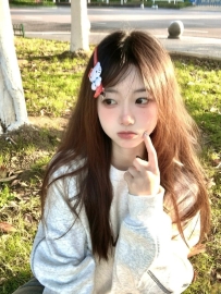 小漾 158/45/B/20歲  IG人氣插畫妹 外型氣質清冷