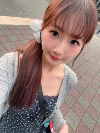高雄  依依 158.46. C. 20歲  甜妹外型＋黏人系個性
