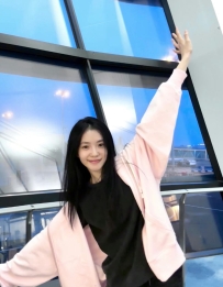 #臺北 小清： 155cm / B杯 / 44kg / 19歲 清純溫柔的在校學生