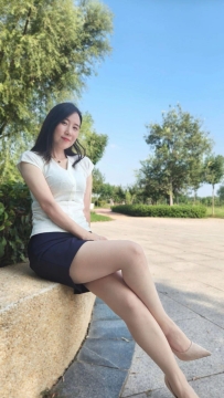慧慧 165cm / 52kg / E奶 / 36歲 介紹：OL 熟女 標準辦公室御姐