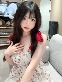 綰綰 159cm 45kg Ecup 21歲  可愛網紅兼職