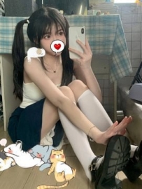 想體驗乾女兒的感覺嗎？  小葵 155  B奶 19歲 40kg