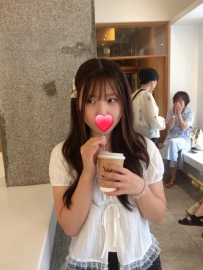 #元氣學生妹  小朵 158/45/B/20歲 特色：青春活潑