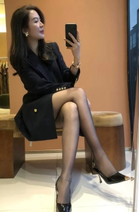 高雄可約｜李月 166cm.D奶.49kg.38歲