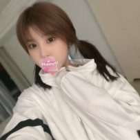 QQ  156cm43kgCcup19歲  #執迷家  在讀兼職樹德大學生