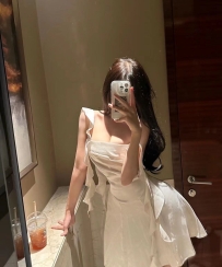 🌷心妍 166.48.E.24歲  平面攝影小模  擁有著氣質漂亮的外貌