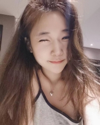 #高雄  蘋果   158 /D/45/24歲   嬌小大奶型 ~ 很主動很會搖