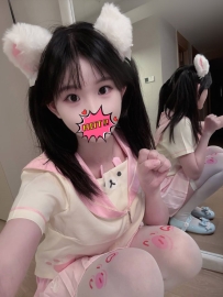小琉璃 152/40/B/19歲  小隻馬蘿莉型，身材迷你纖細