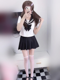 布布  155cm.Acup.40kg.18歲   #妹妹很可愛親和 是會想讓人帶回家疼的那種feel